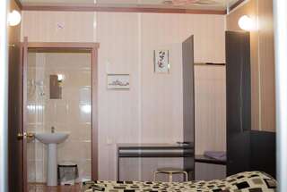Гостиница Drova Выборг Двухместный номер с 2 отдельными кроватями и ванной комнатой-2